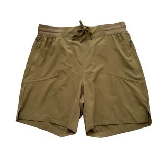 Soothfeel Men's Tan Shorts